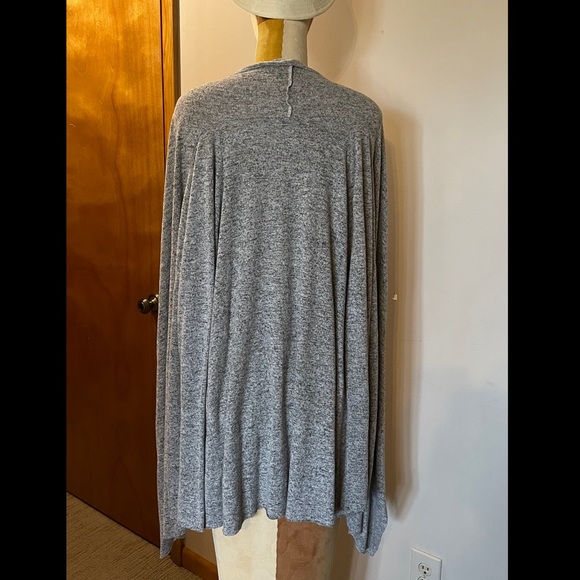 Freeloader Thin Grey Cardigan - Picture 3 of 4